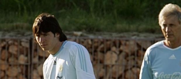 Messi enfrentará a Pekerman nuevamente Messi enfrentará a Pekerman nuevamente