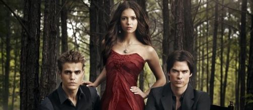 Stefan, Elena y Damon en Crónicas Vampíricas