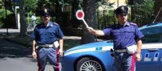 Bimbo di nove anni assiste alle rapine del padre. Bimbo di nove anni assiste alle rapine del padre.