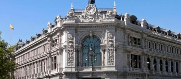 Fachada del Banco de España en Plaza de Cibeles Fachada del Banco de España en Plaza de Cibeles