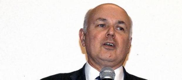 Iain Duncan Smith plans to cut benefits Iain Duncan Smith plans to cut benefits