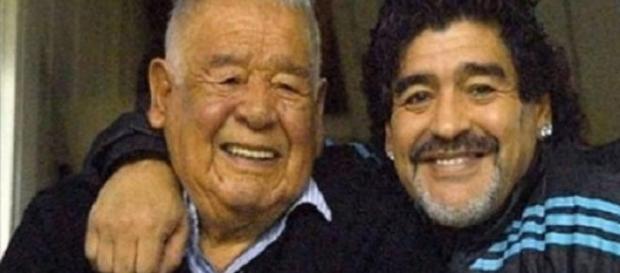 Maradona junto a Don Diego Maradona junto a Don Diego