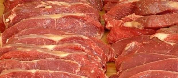 Maxi sequestro di carne in Cina. Maxi sequestro di carne in Cina.