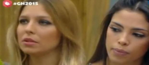 Romina y Maipi se dijeron de todo en la gala Romina y Maipi se dijeron de todo en la gala