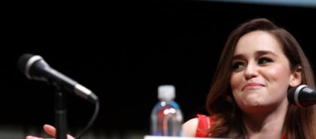 Wie wird Emilia Clarke reagieren? Wie wird Emilia Clarke reagieren?