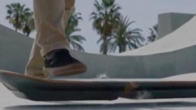 Un fotogramma del volopattino Lexus