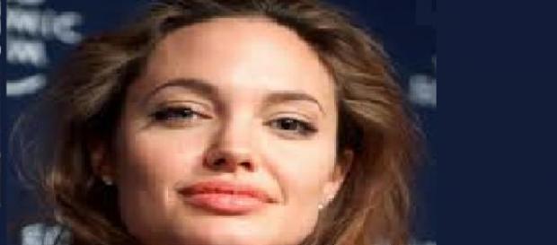 Angelina Jolie se muestra con su hija Angelina Jolie se muestra con su hija