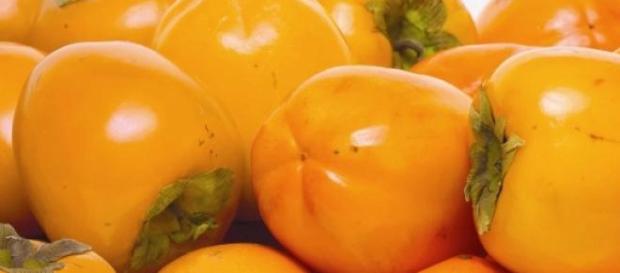 El caqui es una gran fuente de potasio y vitaminas El caqui es una gran fuente de potasio y vitaminas