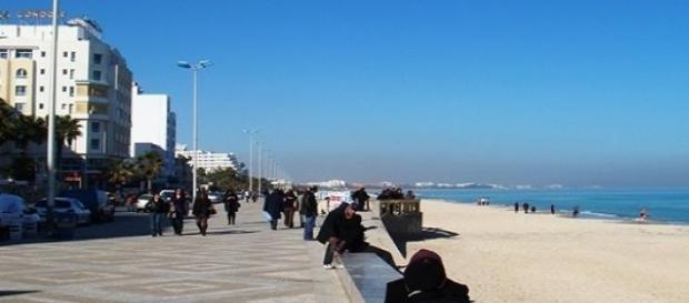 Una delle spiagge di Sousse Una delle spiagge di Sousse