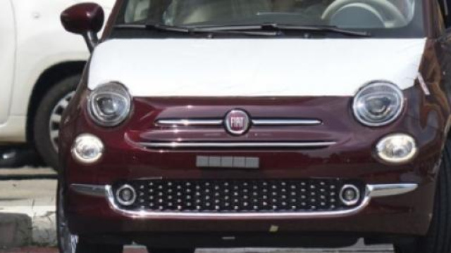 Fari anteriori e cromature paraurti