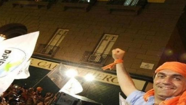 L'elezione a sindaco di de Magistris