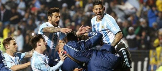 Argentina sufrió pero se metió en semifinales Argentina sufrió pero se metió en semifinales