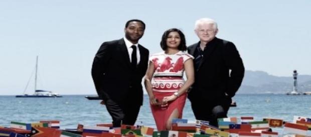 Chiwetel Ejiofor, Freida Pinto and Richard Curtis Chiwetel Ejiofor, Freida Pinto and Richard Curtis
