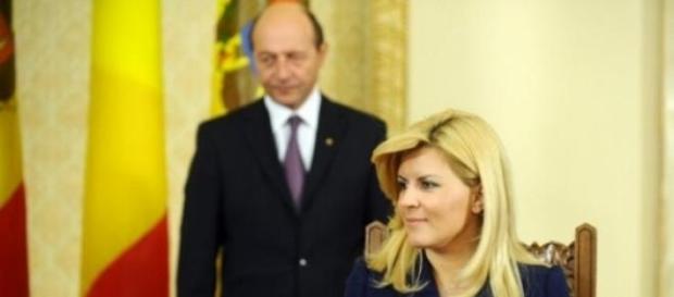 Dovada ca Elena Udrea are un nou iubit! Dovada ca Elena Udrea are un nou iubit!