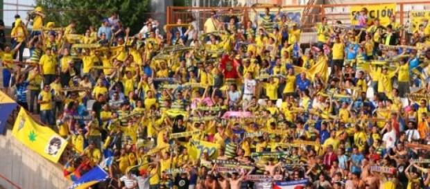 La afición del Cádiz no se rinde La afición del Cádiz no se rinde