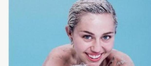 Miley Cyrus - Cover der US-Zeitschrift „Paper“ Miley Cyrus - Cover der US-Zeitschrift „Paper“