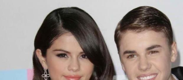 O casal "Jelena" terminou oficialmente. O casal "Jelena" terminou oficialmente.