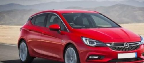 Nuova Opel Astra: la compatta tedesca si rinnova