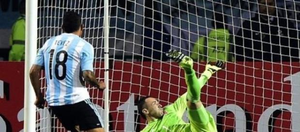 Tévez puso a Argentina en las semifinales Tévez puso a Argentina en las semifinales