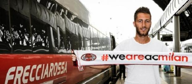 Andrea Bertolacci signe à l'AC Milan ! Andrea Bertolacci signe à l'AC Milan !