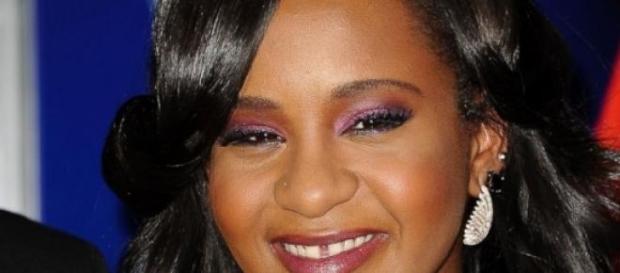 Bobbi Kristina sa santé se détèriore Bobbi Kristina sa santé se détèriore