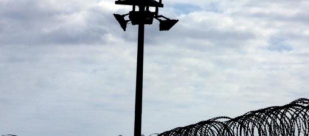 Fugiram de uma prisão de alta segurança Fugiram de uma prisão de alta segurança