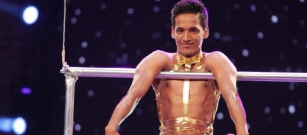 Manik Paul performing in India's Got Talent Manik Paul performing in India's Got Talent