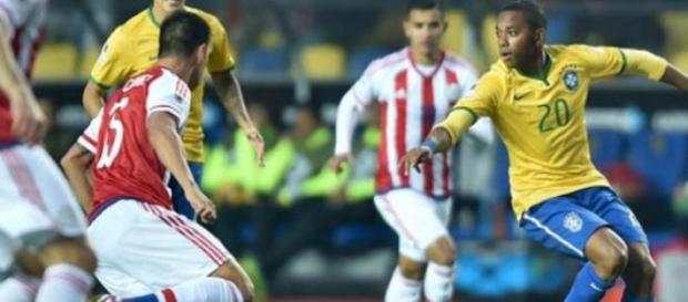 Robinho foi a opção na ausência de Neymar Robinho foi a opção na ausência de Neymar