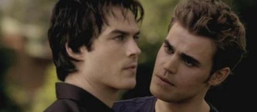 Damon e Stefan Salvatore di The Vampire Diaries Damon e Stefan Salvatore di The Vampire Diaries
