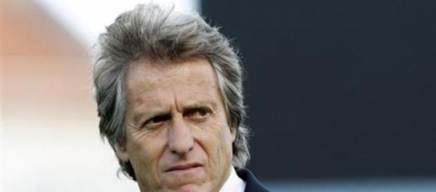 Jorge Jesus é treinador do Sporting. Jorge Jesus é treinador do Sporting.