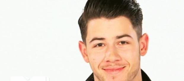 Nick Jonas dice que Ariana Grande es increible Nick Jonas dice que Ariana Grande es increible