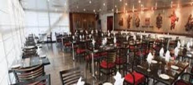Restaurantes existem desde o século XVIII. Restaurantes existem desde o século XVIII.