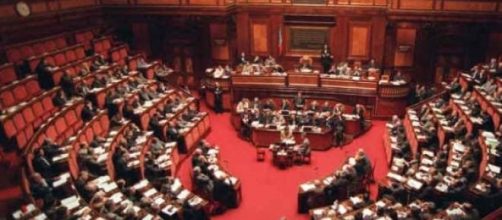 Scuola, Renzi frena sul DDL in Senato