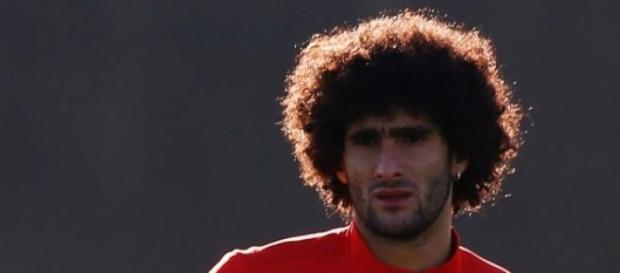 Fellaini est déjà prêt à battre Chelsea. Fellaini est déjà prêt à battre Chelsea.
