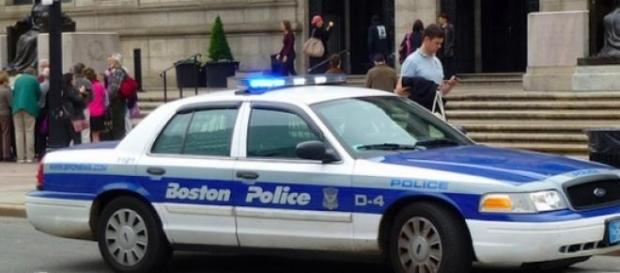 Les policiers de Boston ont tué un islamiste. Les policiers de Boston ont tué un islamiste.
