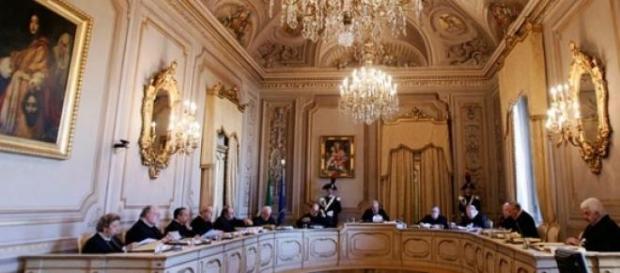 Sentenza sul blocco degli stipendi pubblici Sentenza sul blocco degli stipendi pubblici