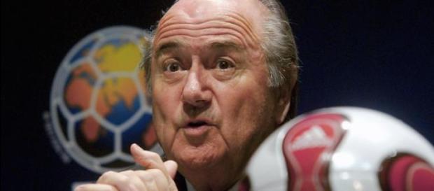Sepp Blatter podał się do dymisji Sepp Blatter podał się do dymisji
