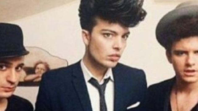 Musica: Fimi The Kolors primi, scende Ramazzotti