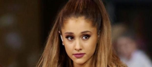 Ariana Grande, de nuevo enamorado. Ariana Grande, de nuevo enamorado.