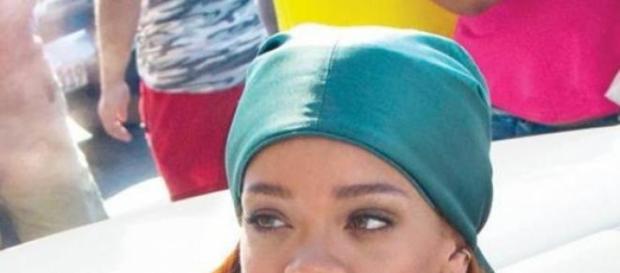 Rihanna, vizită Havanna, şedinţe foto, fani Rihanna, vizită Havanna, şedinţe foto, fani