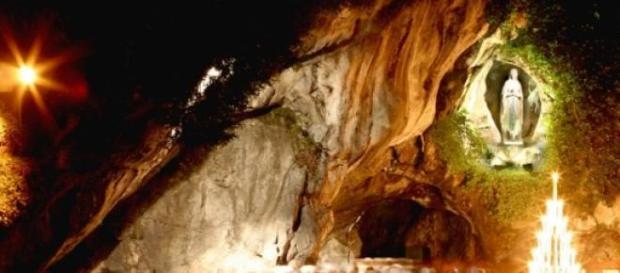 Viaggi: Fatima, Lourdes, Medjugorje, Terra Santa Viaggi: Fatima, Lourdes, Medjugorje, Terra Santa