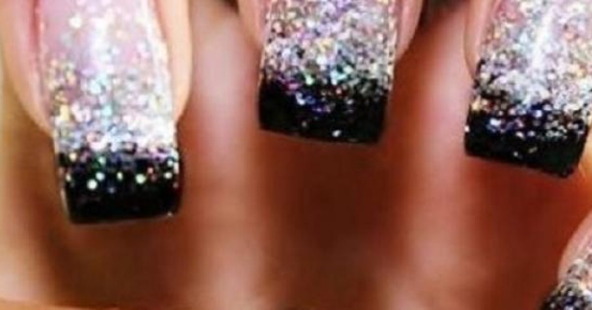 Proposte per nail art e smalto estate manicure elegante glamour