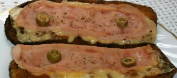 Milanesa de berenjena a la napolitana Milanesa de berenjena a la napolitana