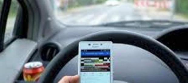 telefon za kierownicą przyczyną ragedii telefon za kierownicą przyczyną ragedii