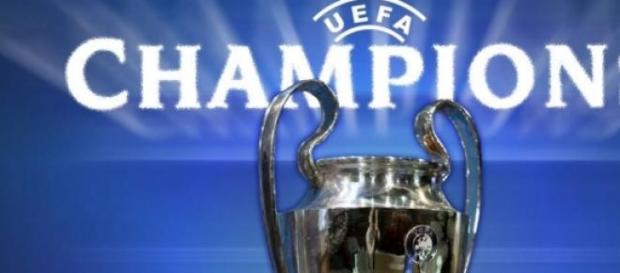 Une coupe pour une seule équipe. Une coupe pour une seule équipe.