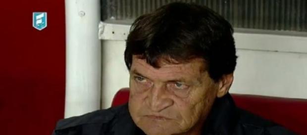 El equipo de Julio César Falcioni fue irregular El equipo de Julio César Falcioni fue irregular