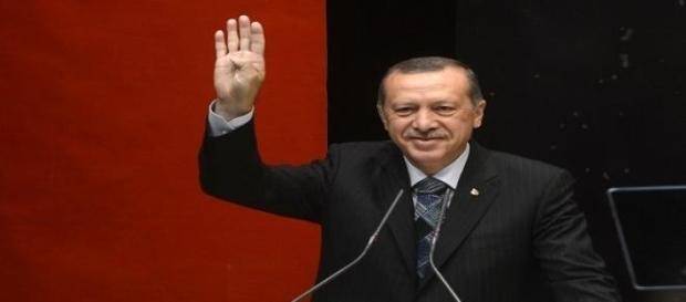 Il Presidente turco Erdogan durante una conferenza Il Presidente turco Erdogan durante una conferenza