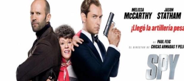 Divertida parodia de espías a la James Bond Divertida parodia de espías a la James Bond