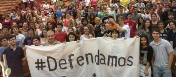 El 'hashtag' 'DefendamosExactas' El 'hashtag' 'DefendamosExactas'
