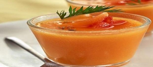 Imagen del gazpacho de melón amarillo Imagen del gazpacho de melón amarillo